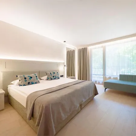 Grifid Noa Hotell 5*