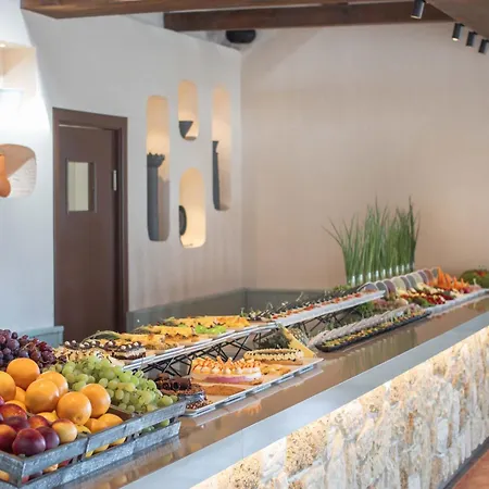 Grifid Noa 5* 金沙