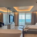 Hotel Grifid Noa 5*