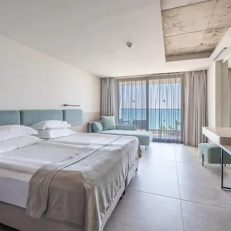 Grifid Noa Hotel