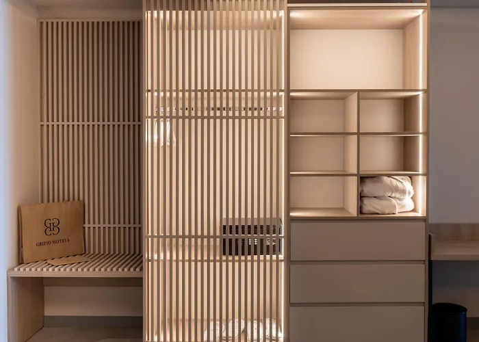 Grifid Noa غولدن ساندز