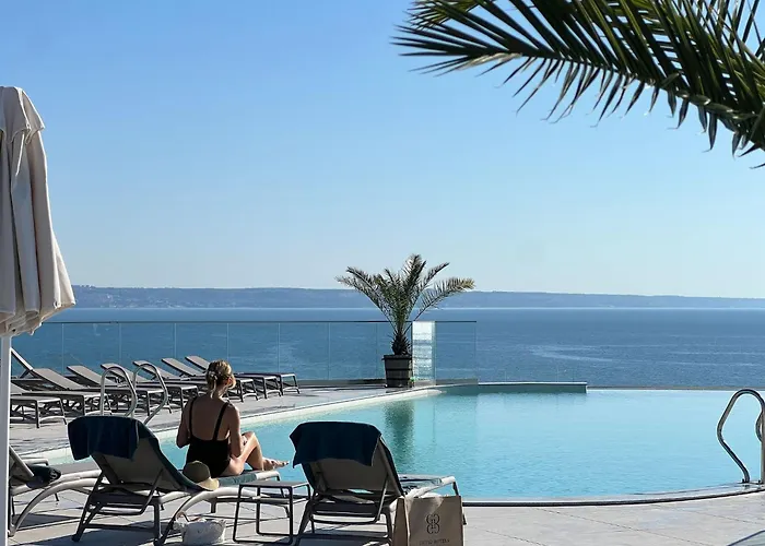 فندق Grifid Noa 5*